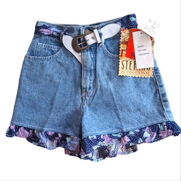 Vintage Pants - Stefano women's Jean shorts with floral belt size 2
